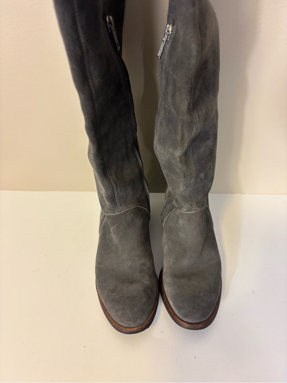 UGG Gray Suede Tall Riding Boots Women’s 5 - Picture 4 of 10
